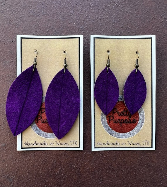 Leather earrings